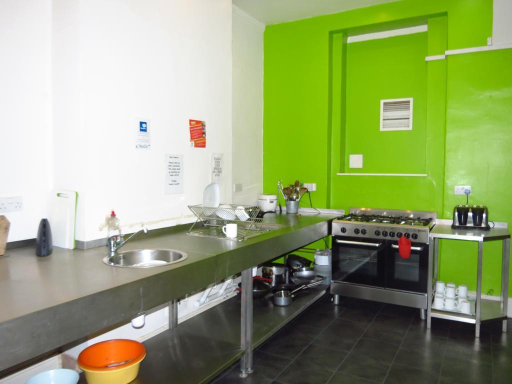 Nosda Studio Hostel Cardiff Extérieur photo