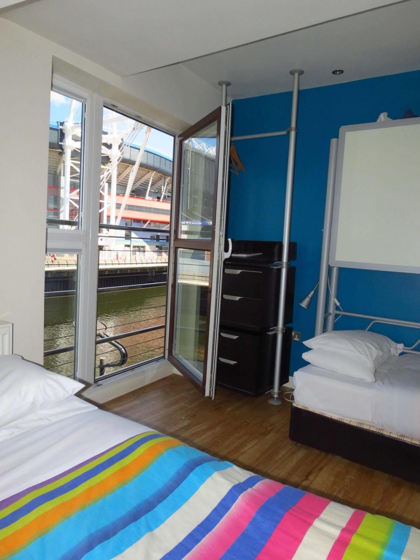Nosda Studio Hostel Cardiff Extérieur photo